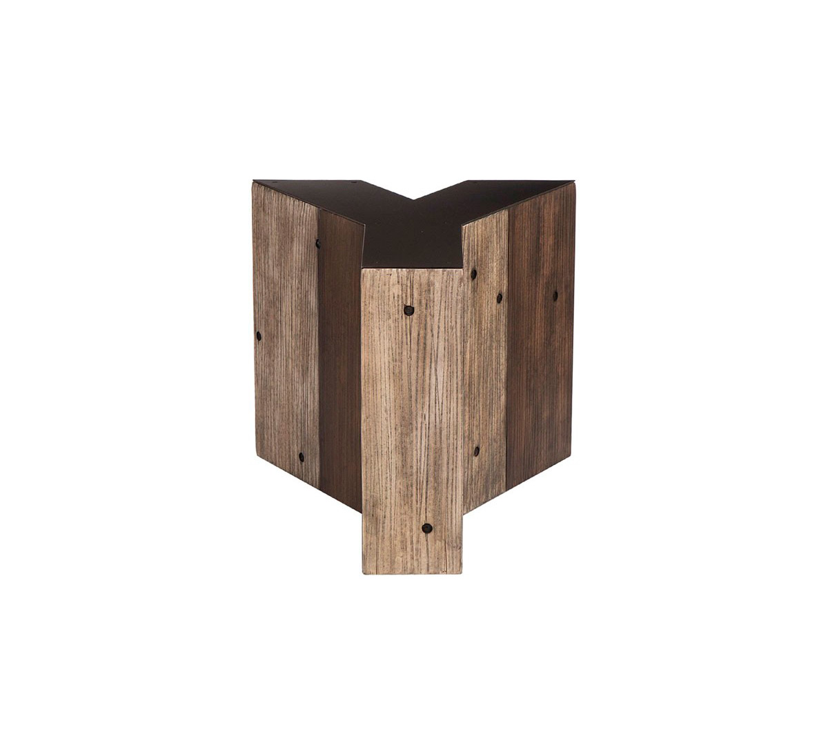 Приставной столик WOODEN ALPHABET Y Andrew Martin, стоимость 80 000 руб. 