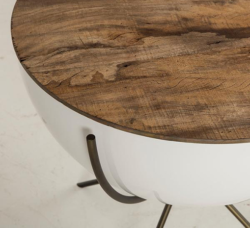 Приставной столик DANICA Andrew Martin, стоимость 157 200 руб.  Фотография 1