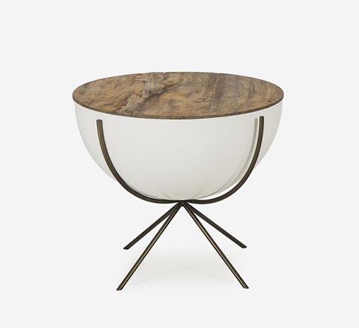 Приставной столик DANICA Andrew Martin, стоимость 157 200 руб.  Фотография 3