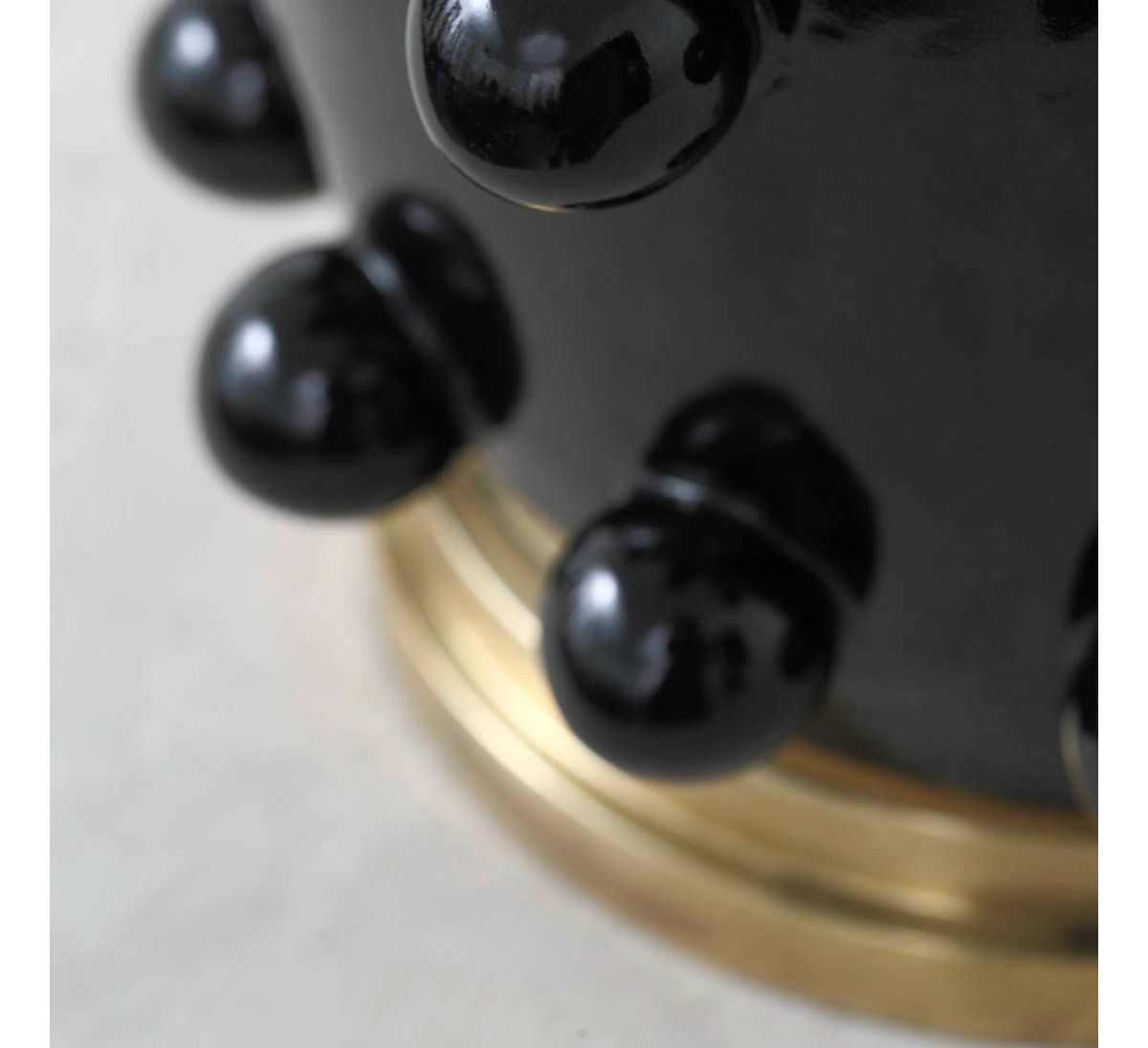 Настольная лампа LINDEN Black Andrew Martin, стоимость 153 600 руб.  Фотография 1