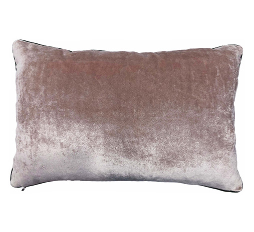 Подушка Marston Gate Floral Cream Ralph Lauren Home, стоимость 31 500 руб.  Фотография 1