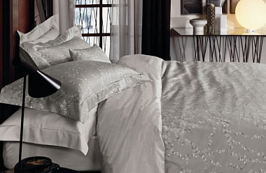 Постельное бельё от компании Blumarine и Svad Dondi в шоу-руме de Le Cuona
