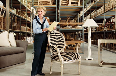 J. Robert Scott  исполнилось 40 лет